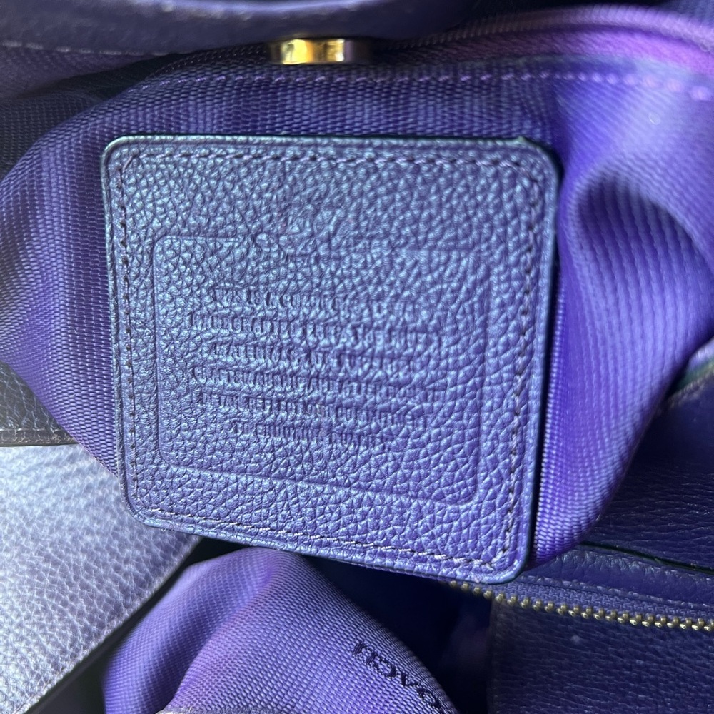 ❤️ SOLD ❤️ Coach Purple Leather Tote Bag - Picture 6 of 12